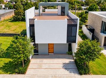 Casa de 4 habitaciones, Tlajomulco de Zúñiga · Casa en Venta en La Tijera - Coto Flor de Loto 43