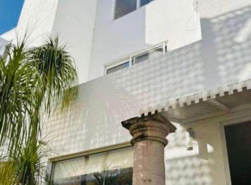 Casa de 3 habitaciones, Morelia · Casa en Renta Ejidal Ocolusen, en Coto Privado de Tres Casas