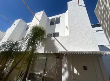 Casa · 200m² · 3 Recámaras · 2 Estacionamientos · Casa en Renta Ejidal Ocolusen, en Coto Privado de Tres Casas