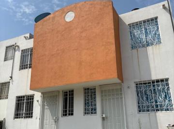 Casa · 62m² · 2 Recámaras · 1 Estacionamiento · Casa en Venta, Fraccionamiento Arcangel, en La Paz, Edo. México