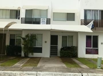 Casa · 90m² · 3 Recámaras · 2 Estacionamientos · Casa en Renta Amueblada