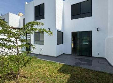 Casa en condominio de 3 habitaciones, Tlajomulco de Zúñiga · Casa Recién Remodelada en Venta en Foresta Santa Anita