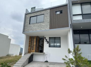 Casa en condominio · 178m² · 3 Recámaras · 2 Estacionamientos · Casa en Venta en Senderos de Monte Verde