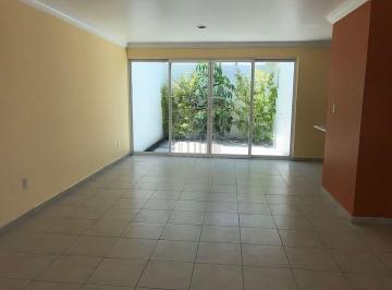 a28b323111f538c0fc370d0bd1b228354ce489bfb1fbeca098b527a397805205 · Renta Casa Milenio Calle Abierta