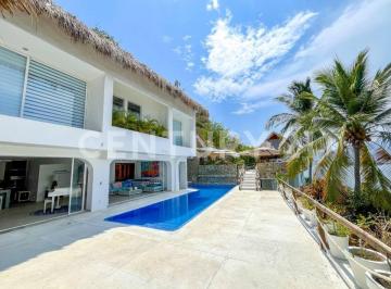 Edificio · 768m² · 10 Recámaras · 3 Estacionamientos · Edificio en Venta – Zona Tradicional Las Playas, Acapulco