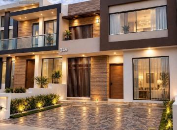 Casa · 202m² · 4 Recámaras · 2 Estacionamientos · Casa en Venta en Loma Alta Tres Marias