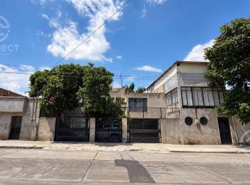 Casa · 276m² · 6 Recámaras · 3 Estacionamientos · Casa en Venta en Arbide