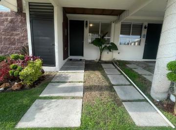 Casa · 96m² · 3 Recámaras · 1 Estacionamiento · Casa en Renta en Zinacantepec