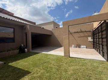 Casa de 4 habitaciones, Saltillo · Venta Casa San Alberto