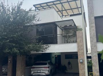 Casa de 3 habitaciones, García · * Casa en Renta en Cumbres Albaneses*