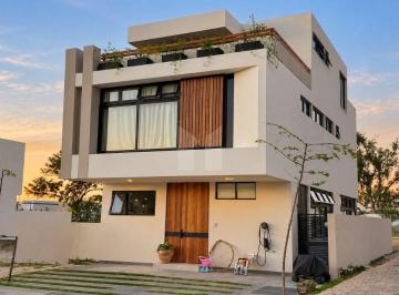 Casa de 3 habitaciones, Zapopan · Casa en Venta en Coto Nogal | Parques Vallarta, Zapopan