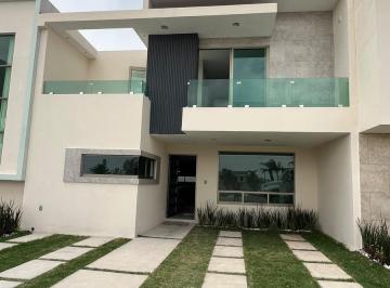 Casa · 216m² · 3 Recámaras · 2 Estacionamientos · Casa en Venta de 216 m² de Construcción | 3 Recámaras y Estudio en Élite Residencial