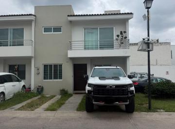 fachada · Casa Hermosa Nueva Galicia Sur