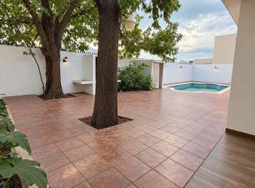 0c8e1773adf212f41aab5e148e5a229ef9ddab2addd1301784f054dd1c7100f8 · Casa Bosques del Valle