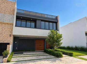 Casa de 3 habitaciones, Zapopan · Casa en Venta Solares Residencial Zapopan Jalisco