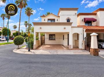 Casa · 240m² · 3 Recámaras · 2 Estacionamientos · Casa en Renta en Hermosillo