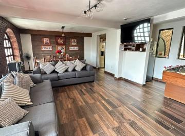 Casa de 4 habitaciones, Iztapalapa · Se Vende Casa Remodelada en 3 Niveles, 330 m, Metro Culhuacán