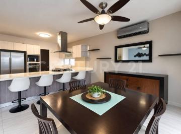 Casa · 182m² · 4 Recámaras · 2 Estacionamientos · Casa en Venta 3 Niveles | 4 Recámaras | Arbolada | en Esquina