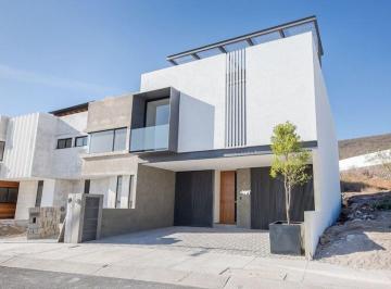 9f4050784478e48b4dda198bab4a736df1e23177b44c6e266eab8635d6f7b032 · Arquitectura Extraordinaria. Renta Casa Fuera de Serie. Recámara en Planta Baja