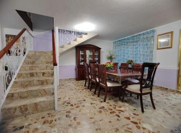 Casa de 5 habitaciones, Gustavo A. Madero · Casa en Venta en La Pradera: Amplitud y Potencial Para Una Gran Familia
