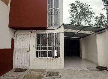Casa en condominio de 2 habitaciones, Toluca · Venta de Casa en Los Heroes 1, Se Encuentra en Esquina