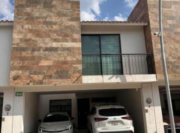 Casa de 3 habitaciones, San Luis Potosí · Casa en Venta en Privada Fracc Alborada Zona Familiar Excelente Ubicacion