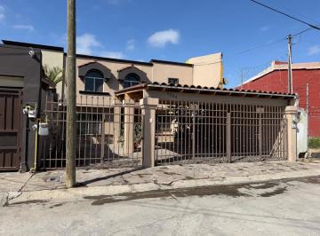 Casa · 250m² · 3 Recámaras · 2 Estacionamientos · Casa en Renta en Colonia Chapultepec Tijuana - (4)