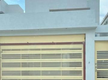 Casa de 3 habitaciones, Apodaca · Renta Casa Amueblada Privada en Apodaca