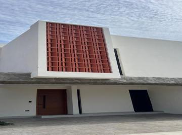 Casa de 3 habitaciones, Mazatlán · Casa en Venta en Pacífico Hills, Mazatlán - 3 Recámaras, 189 m²