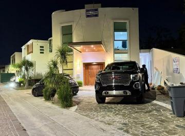 e5c40367c676cbdf55a856498ed182af97da2576e959a1230bf665f65efa95f0 · Casa en Venta en Juriquilla - Querétaro, Gran Oportunidad!