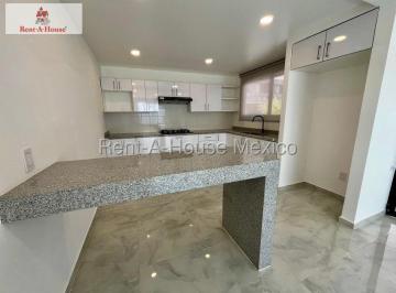 Casa · 229m² · 3 Recámaras · 2 Estacionamientos · Casa en Renta en Cuautitlan Izcalli, Bosques del Lago Gis 27 - 1177.