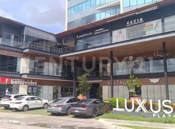 Local comercial · 128m² · Renta Local en Plaza Luxus, Altabrisa, Mérida