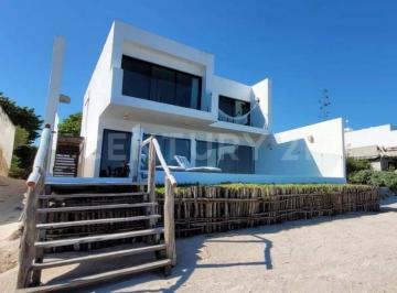 Casa · 234m² · 3 Recámaras · 2 Estacionamientos · Casa en Venta en Chabihau, Yucatán