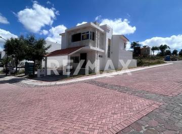 03b74a73bf37cf40eacb63c50613c46d94d4f4b072c9e390f4bf48012cc3ea28 · Casa en Venta en Ciudad Maderas Querérato Cocina Integral Equipada y Bodega