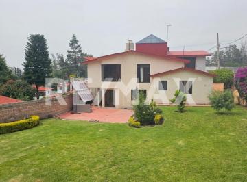 Casa de 5 habitaciones, Cuautitlán Izcalli · Casa en Venta en Fracc. Bosques del Lago, Cuautitlán Izcalli