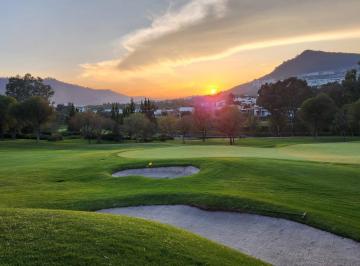 Terreno / Lote · 1870m² · Terreno en Venta en Club de Golf Tres Marías, Club de Primer Nivel con 27 Hoyos