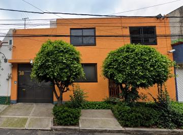 Casa de 4 habitaciones, Benito Juárez · Casa en Venta en Benito Juárez