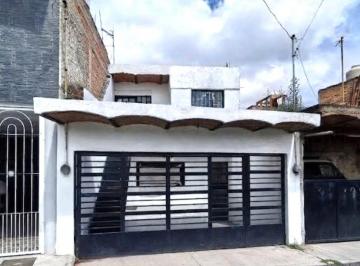 Casa de 4 habitaciones, El Salto · Casa en Venta