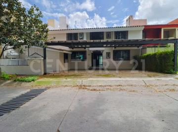 Foto 1 · Casa en Venta, Col, Bugambilias, Zapopan, Jalisco