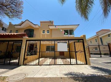 26f7efb79cb7037f5db9e405e8b807687752b5b27bdc71b54a5b79ab86d41bb1 · Residencial Victoria 3 Habitaciones 2 Niveles