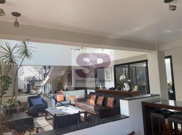9235aac9b1a848936c47817b5850e64e379aced73ffb148b6fc4e6be70191612 · Casa en Calle Cerrada con Seguridad Lomas de Vista Hermosa