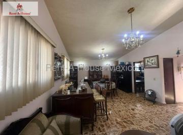 Casa · 199m² · 3 Recámaras · 5 Estacionamientos · Casa en Venta en Calle Industria Comercio y Trabajo, Federal Cr 27 - 1197.