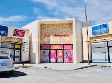 Local comercial , Chihuahua · Local en Venta o Renta Al Norte en Plaza San Cristobal