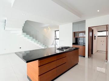 Casa de 4 habitaciones, Benito Juárez · Residencia Moderna con Alberca Privada y Amplios Espacios en Residencial Río