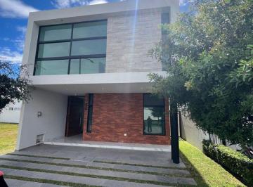 Casa de 4 habitaciones, Zapopan · Casa Nueva en Venta en Parques Vallarta
