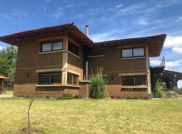 Casa de 4 habitaciones, Tapalpa · Cabaña Venta en Fraccionamiento El Ensueño