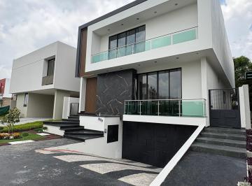 Casa de 5 habitaciones, Zapopan · Casa Venta Arauca 2 Residencial