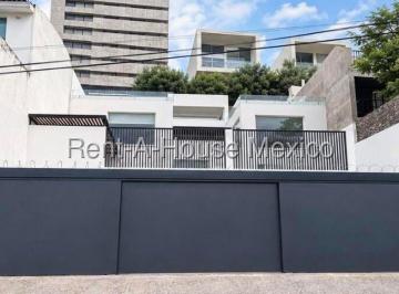 Casa de 3 habitaciones, Querétaro · Casa en Venta en Loma Dorada con Vista a Los Arcos y Alberca Ml1196