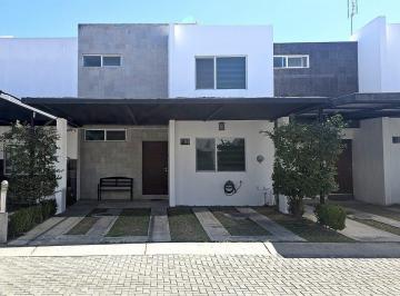 09767eb4aae547d634f14ff1ea778dbacb733340fcfe77938e30e6f818b1519f · Casa en Renta en Condominio, Jardin Real, Zapopan, Jalisco