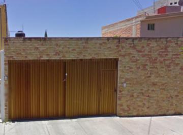 Casa en Venta de 3 habitaciones Fraccionamiento El Dorado · Venta de Casa en Aguascalientes Aguascalientes Col El Dorado Olivares